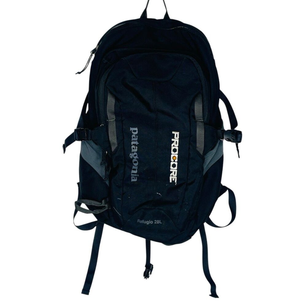 Patagonia Refugio 28L Backpack Black PROCORE Logo Urban Outdoor Solid Built